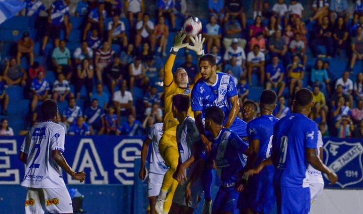 Taubaté joga para cortar sequência sem vitória 1
