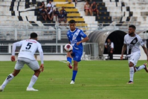 Taubaté também sofre com a líder Ponte Preta 13