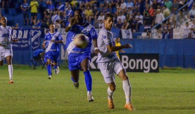 Taubaté amarga seu primeiro resultado negativo 1