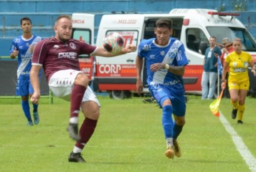 Taubaté joga completo para arrancar pela vaga 13