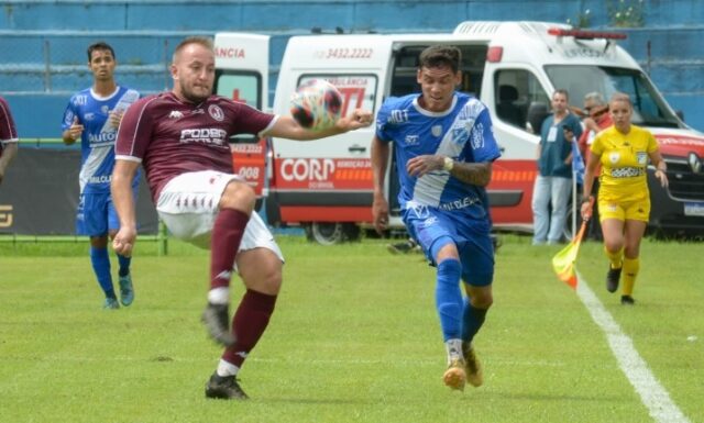 Taubaté joga completo para arrancar pela vaga 1