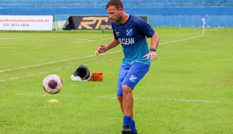 Taubaté e São José abrem semana com contratações 1