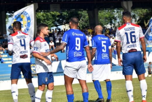 São José tem estreia de técnico fora de casa 14