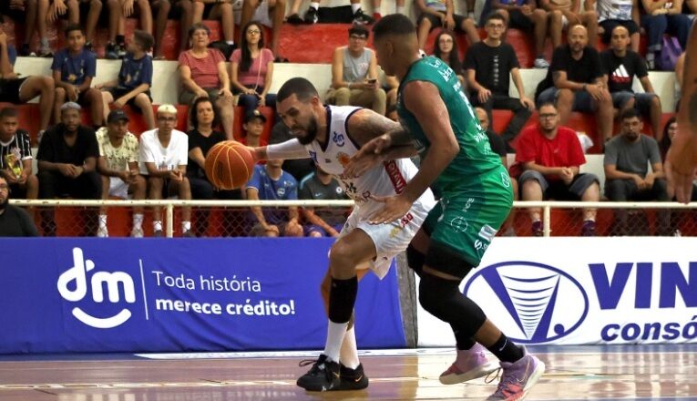 São José Basketball acaba sem chances com o Bauru 1