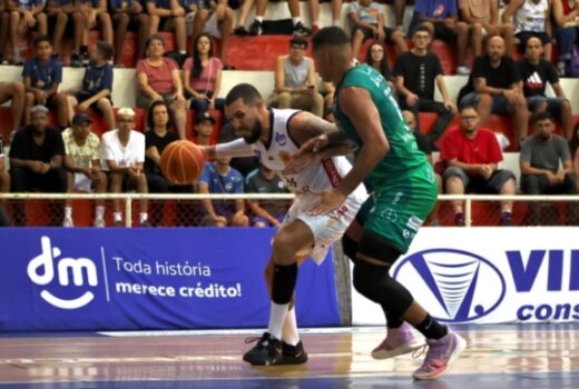 São José Basketball acaba sem chances com o Bauru 4