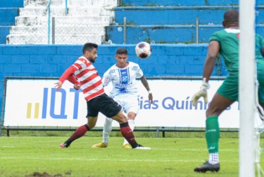 Taubaté vence no jogo que foi interrompido 11