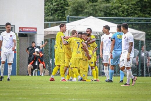 São José desencanta com a primeira vitória 1