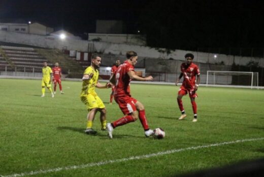 São José faz jogo-treino contando com novo lateral 11