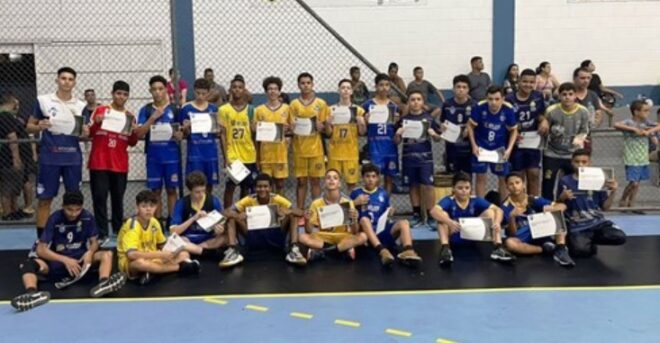 Handebol de base tem festival com times da região 2