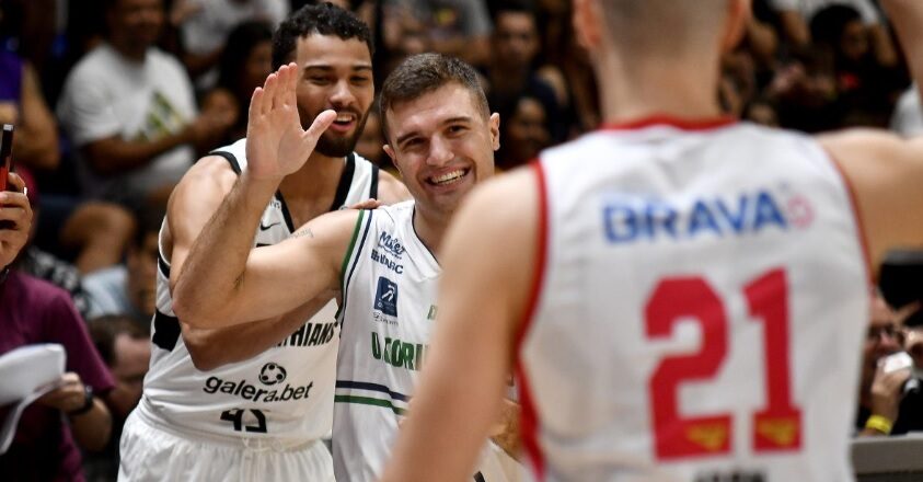 São José Basketball presenteia garoto joseense de 11 anos – Surgiu