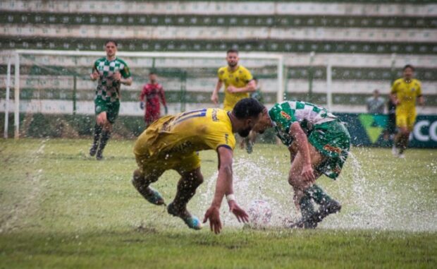 São José emplaca oitava vitória seguida e vira líder 1