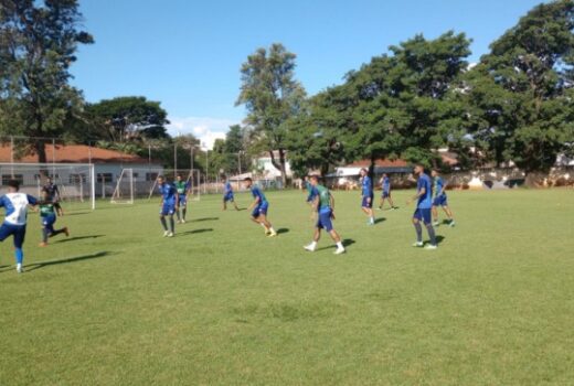 São José encara desafio da sexta vitória seguida fora 8