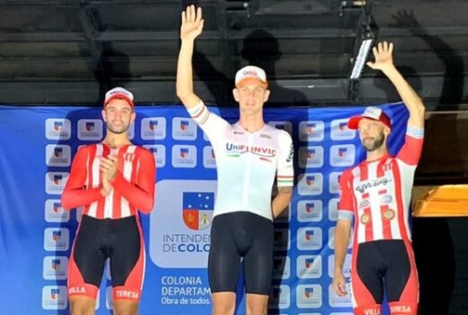 Ciclismo de Pinda começa vencendo no Uruguai 1