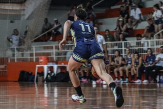 Basquete feminino joseense segue só com vitórias 9