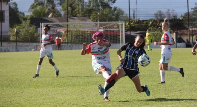 Futebol feminino da região comemora goleadas 3