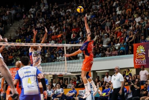 Vôlei joseense vira e vence em casa na primeira 2