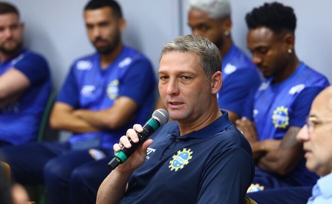 São José recebe homenagem na Prefeitura pelo acesso 2