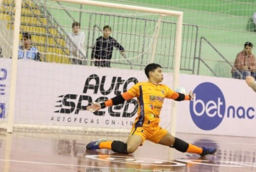 Futsal da região teve uma derrota e duas vitórias 14