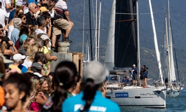 Semana de Vela de Ilhabela prossegue após Fita Azul 1