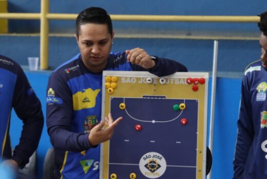 Futsal da região terá noite com três times em quadra 20