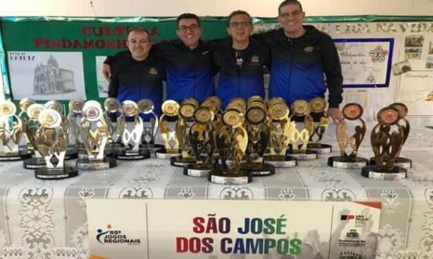 Joseenses festejam decampeonato nos Regionais 1
