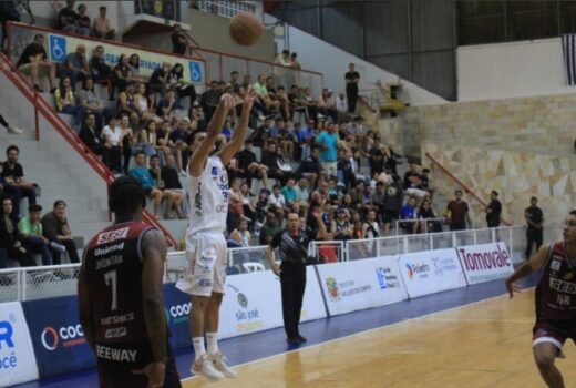 São José Basketball procura reabilitação em Mogi 7