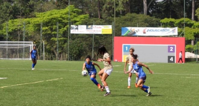 Times do futebol feminino da região fazem jogos-treinos 3