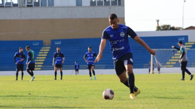 São José visita a líder Portuguesa e quer manter embalo 1