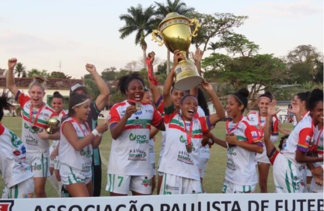 Pinda festeja título no feminino com goleada 4