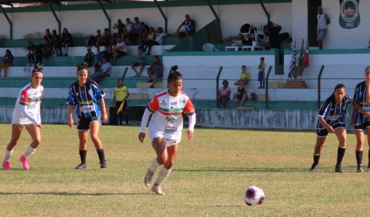 Pinda festeja título no feminino com goleada 1