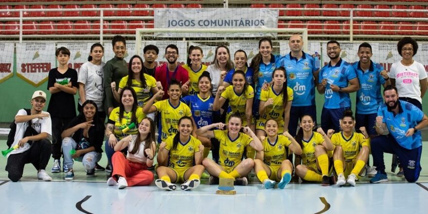 Futsal feminino joseense avança no Brasileiro 1