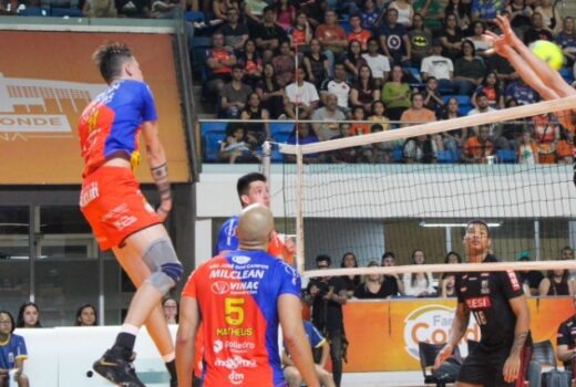 Vôlei joseense joga fechando fase no Paulista 13