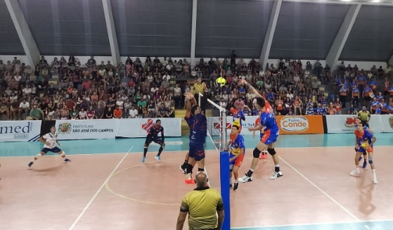 Vôlei joseense vence e equilibra campanha 1