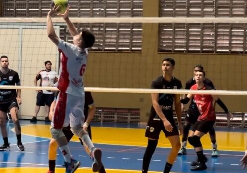 Vôlei da região tem dois times em quartas do sub-21 11