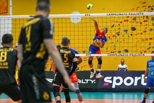 Vôlei joseense abre semifinal perdendo em Guarulhos 15
