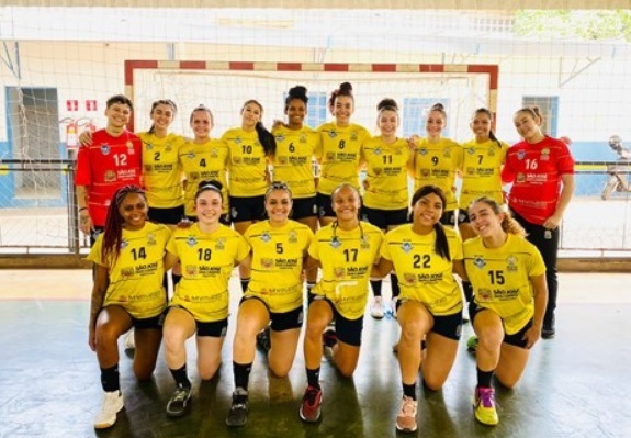 Ginástica rítmica joseense soma pontos nos Abertos 3