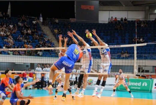 Vôlei joseense vence de novo e passa às semifinais 3