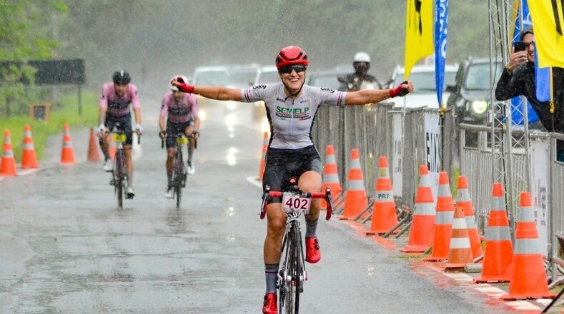 Ciclismo de Pinda domina provas em Ubatuba 1