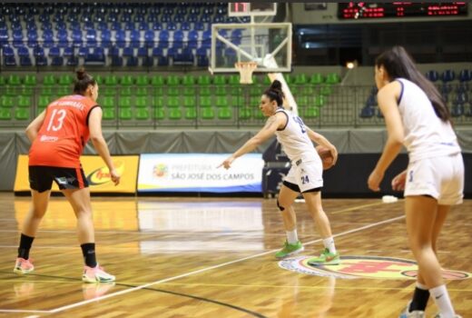 Basquete feminino joseense abre playoff com derrota 10