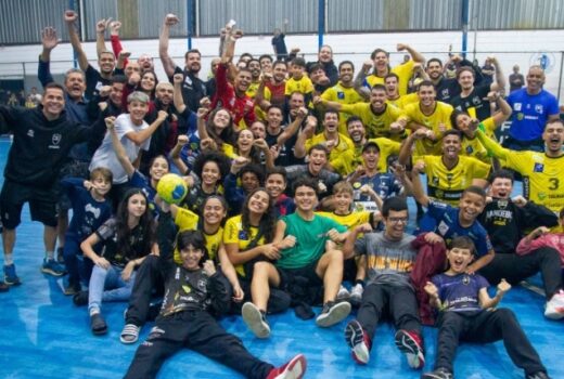 Handebol Taubaté festeja mais um título do Paulista 12