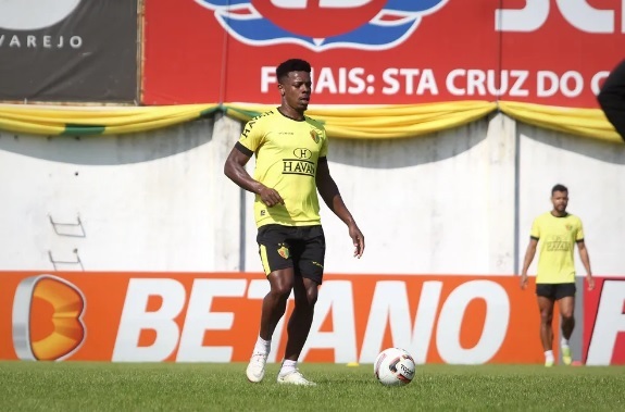 São José confirma chegada de mais um volante 1