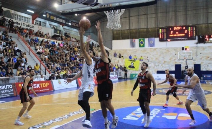 São José Basketball vence e força o terceiro jogo nesta quarta