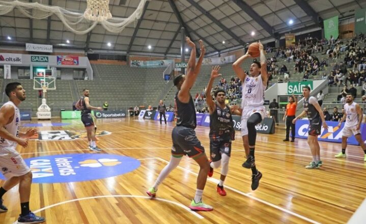 São José Basketball vence e equilibra aproveitamento 1
