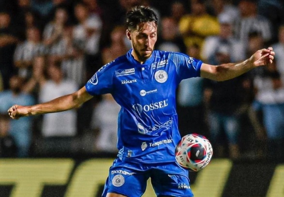 Taubaté anuncia meio-campista de temporadas na A-1 1