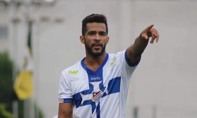 Taubaté confirma atacante como quarto nome da lista 1