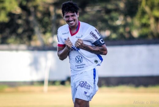 Taubaté anuncia zagueiro como segundo nome da lista 5