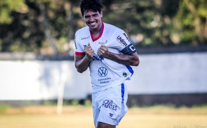 Taubaté anuncia zagueiro como segundo nome da lista 1