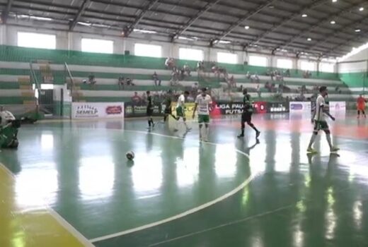 Pinda Futsal vence e garante trio da região nas quartas 9
