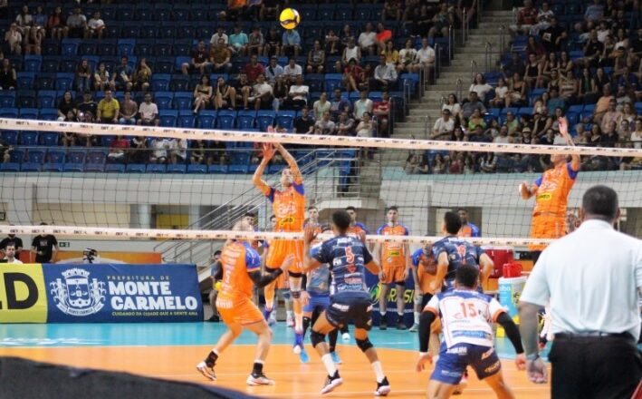Vôlei joseense vence e segue na disputa pela ponta 1