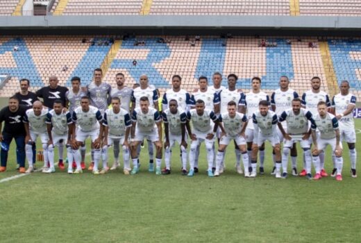 São José defende liderança isolada diante da torcida 10